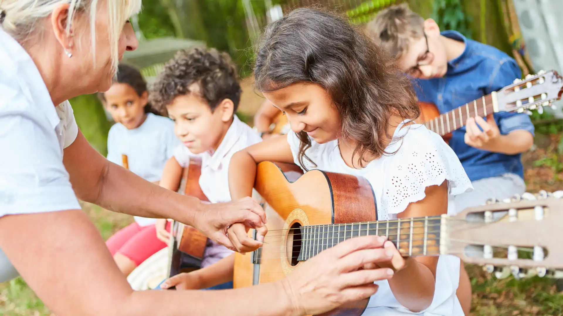 The Role of Educational Management Software in Extra-curricular Programs